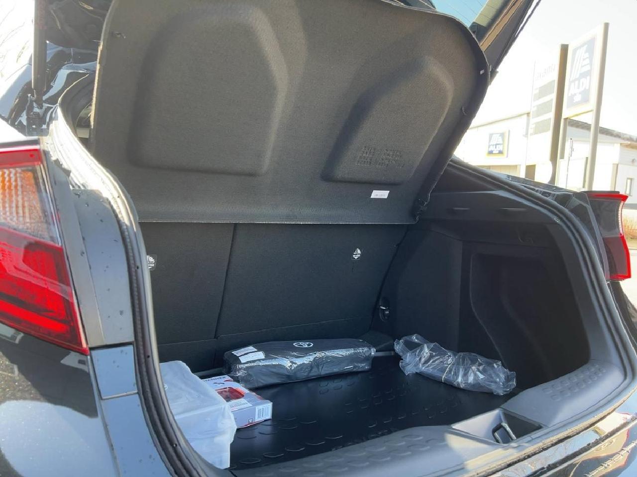 Toyota C-HR 5-deurs Team D