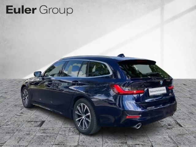 BMW 320 320d Touring xDrive