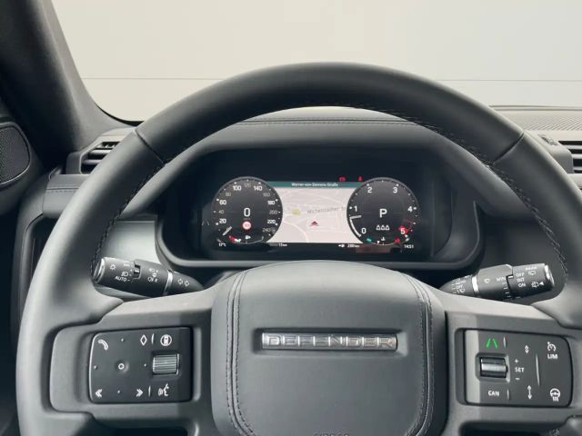 Land Rover Defender 110 D300