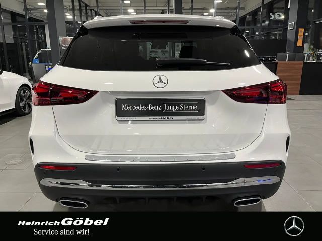 Mercedes-Benz GLA 200 AMG Line