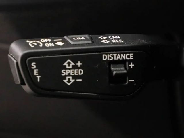 Audi A3 30 TDI Sedan