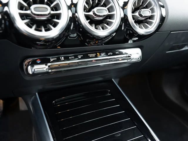 Mercedes-Benz EQA 350 4MATIC Progressive