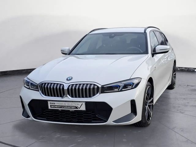 BMW 330 330e M-Sport Touring