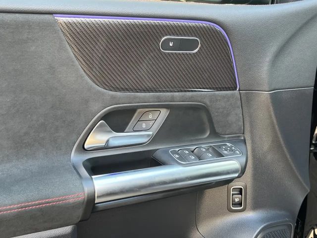 Mercedes-Benz B 200 AMG Line