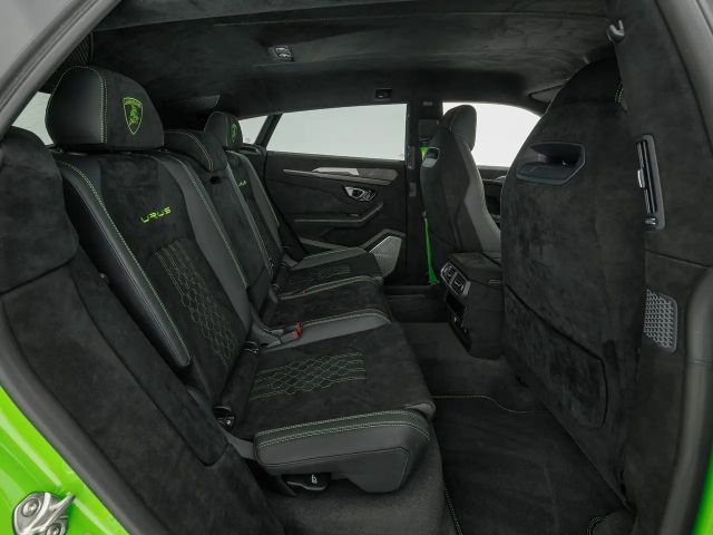 Lamborghini Urus Performante