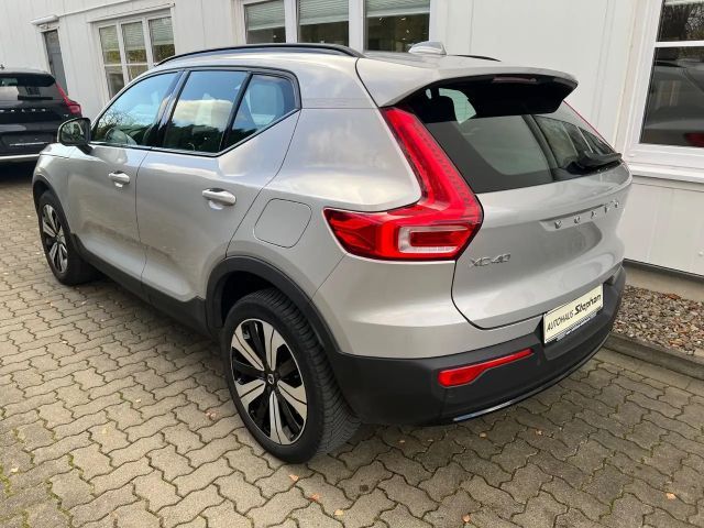 Volvo XC40 AWD Plus Recharge Twin Engine
