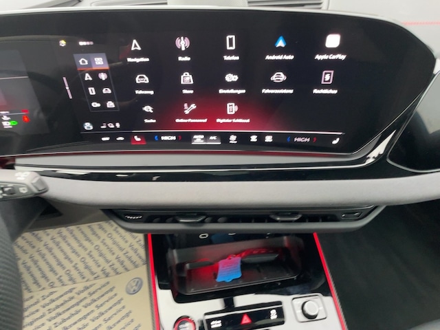 Audi A6 e-tron Avant Quattro