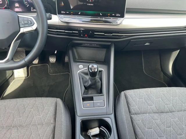 Volkswagen Golf 1.5 eTSI Golf VIII