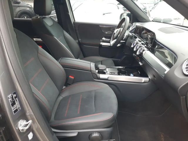 Mercedes-Benz GLB 200 AMG Line