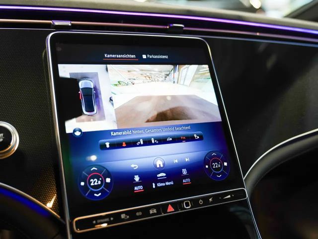 Mercedes-Benz EQE 300 Electric Art Sedan