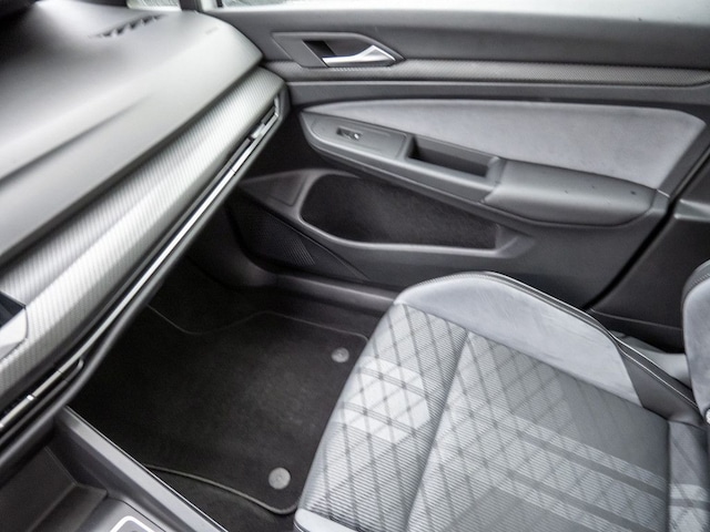 Volkswagen Golf 2.0 TSI DSG Golf VIII R-Line