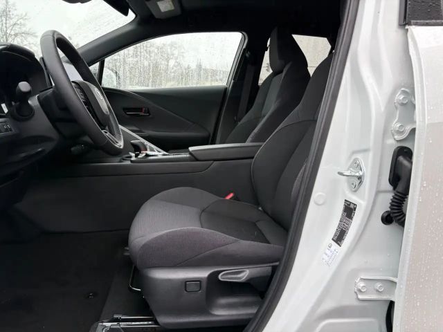 Toyota C-HR Hybride Team D