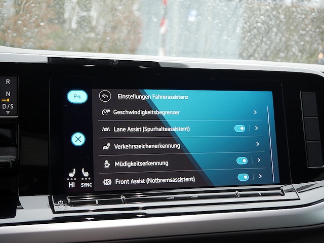 Volkswagen Multivan 2.0 TDI Life T7