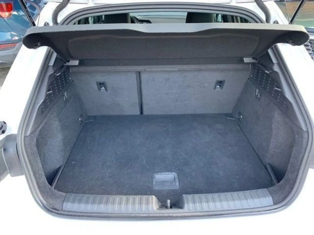 Audi A3 30 TFSI S-Line S-Tronic Sedan