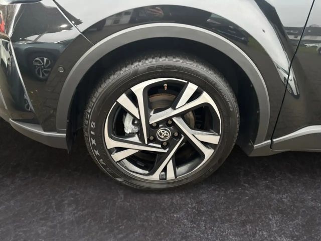 Toyota C-HR Hybride Team D