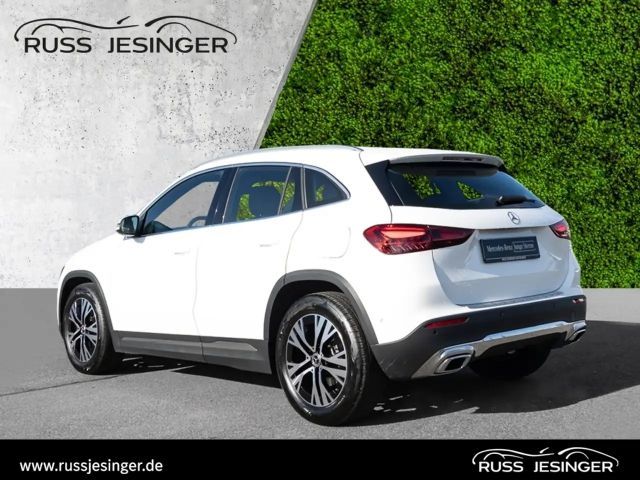 Mercedes-Benz GLA 180 Progressive