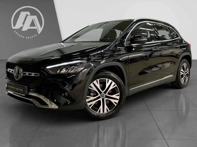 Mercedes-Benz GLA 200 Progressive