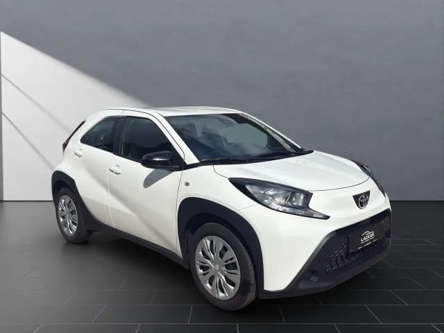 Toyota Aygo 1.0 VVT-i Business Hatchback