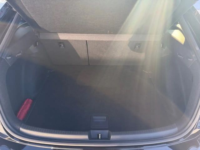 Volkswagen Taigo 1.0 TSI DSG R-Line