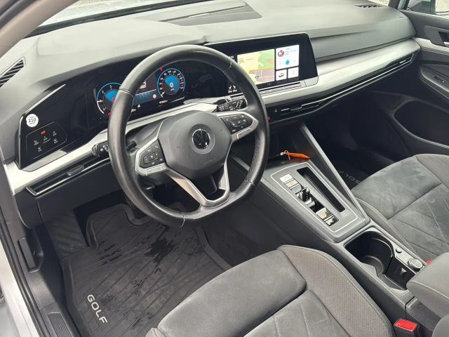 Volkswagen Golf DSG Life Variant