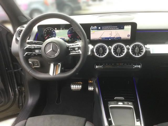 Mercedes-Benz GLB 200 AMG Line Premium