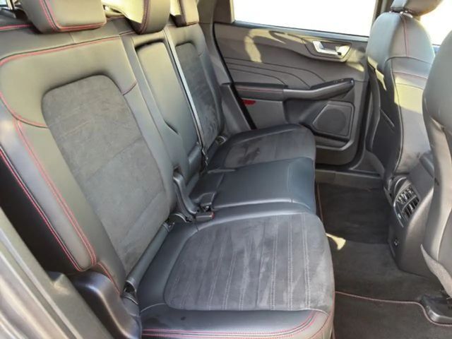 Ford Kuga Plug in Hybrid ST Line X