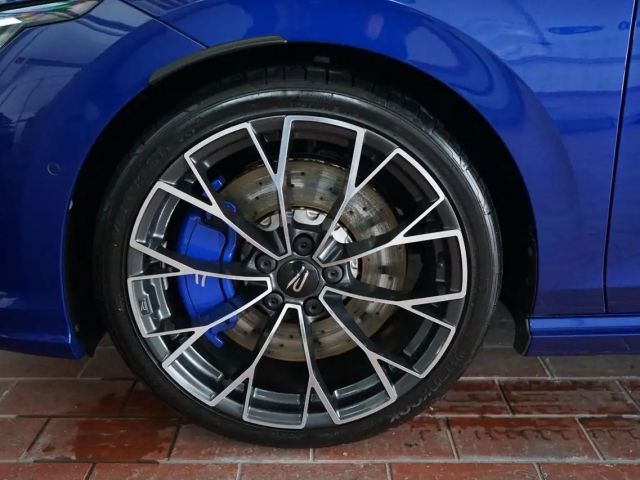 Volkswagen Golf 2.0 TSI Golf VIII Variant