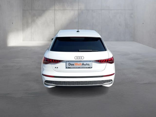 Audi A3 30 TFSI Sedan