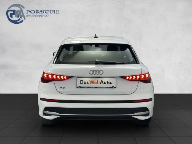 Audi A3 30 TFSI Sedan