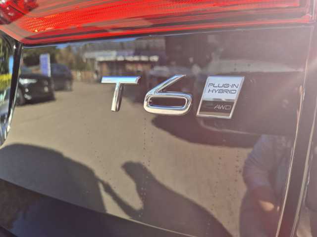 Volvo XC60 AWD Dark Plus Recharge T6