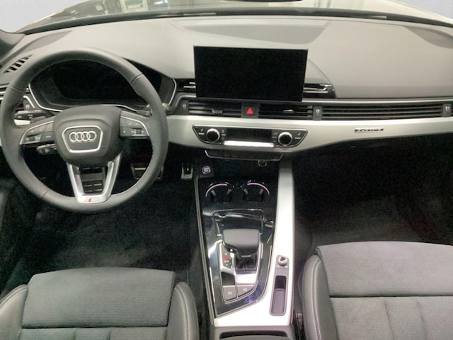 Audi A4 40 TFSI Avant Quattro S-Line S-Tronic