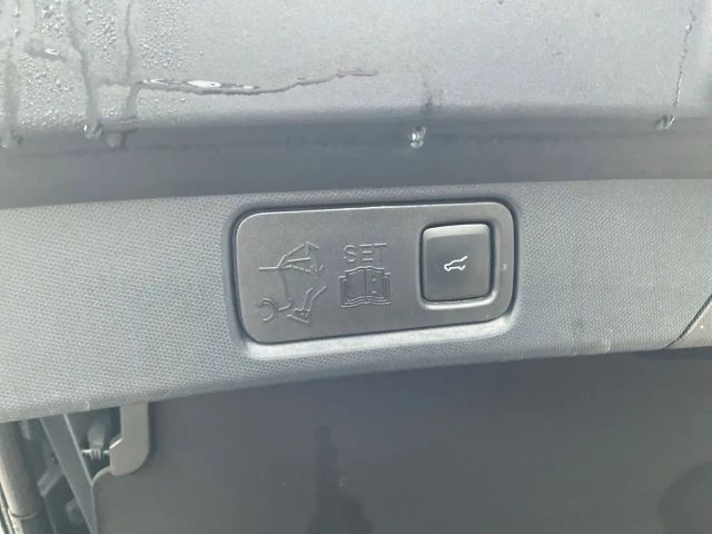 Ford Mustang Mach-E AWD Premium