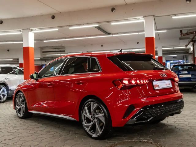 Audi A3 35 TFSI S-Line S-Tronic Sedan