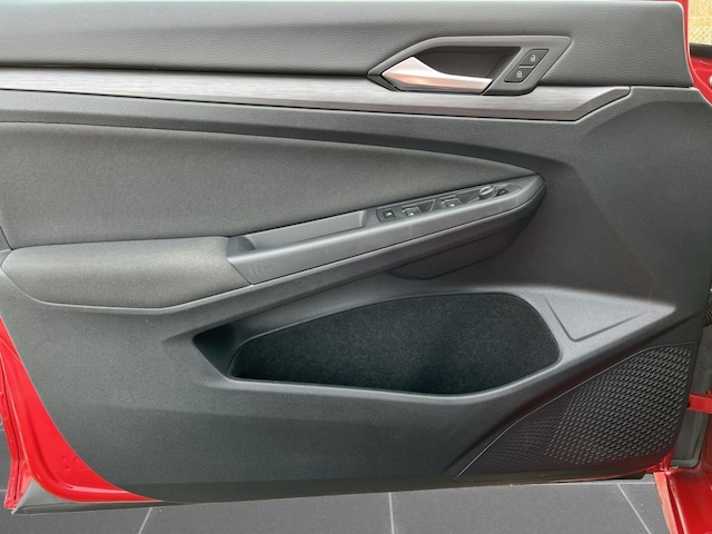 Volkswagen Golf 1.5 eTSI Golf VIII Style