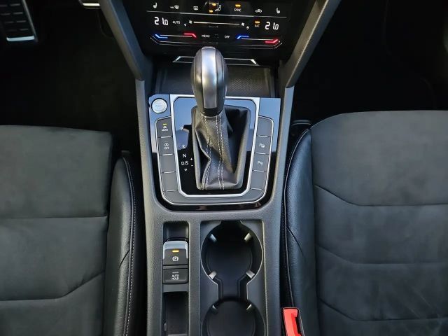 Volkswagen Arteon 2.0 TSI DSG R-Line