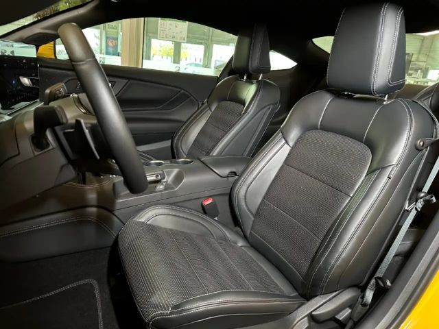 Ford Mustang Fastback GT 5.0 V8