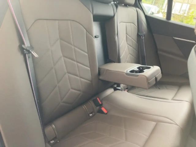 BMW 520 520i M-Sport Sedan