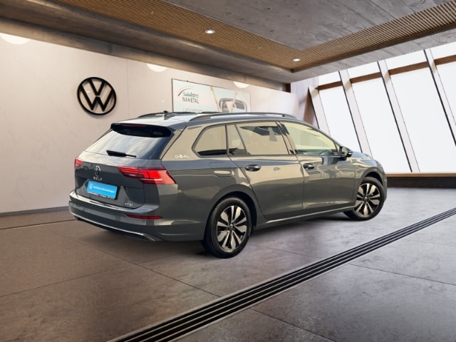 Volkswagen Golf 1.5 eTSI DSG Variant