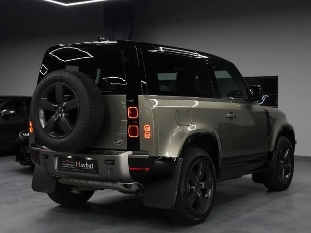 Land Rover Defender 90 Dynamic HSE
