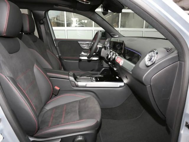 Mercedes-Benz GLB 200 AMG Line