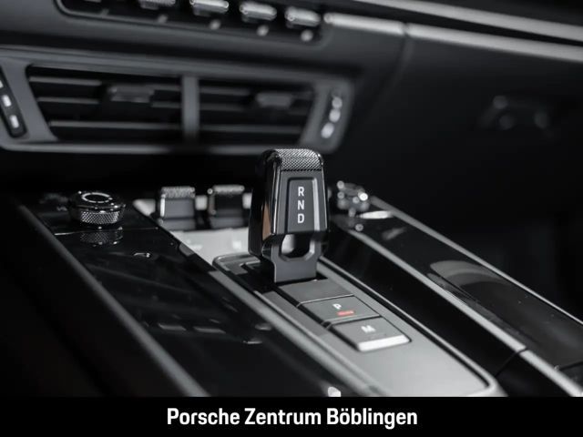 Porsche 992 Carrera Coupé GTS