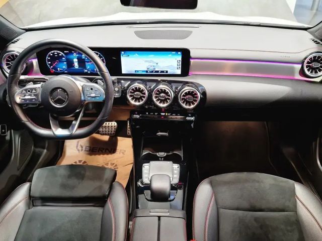 Mercedes-Benz CLA 180 AMG Line Coupé