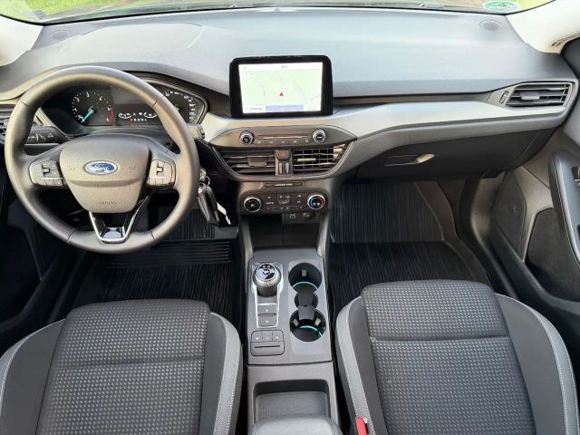 Ford Focus Cool & Connect Wagon