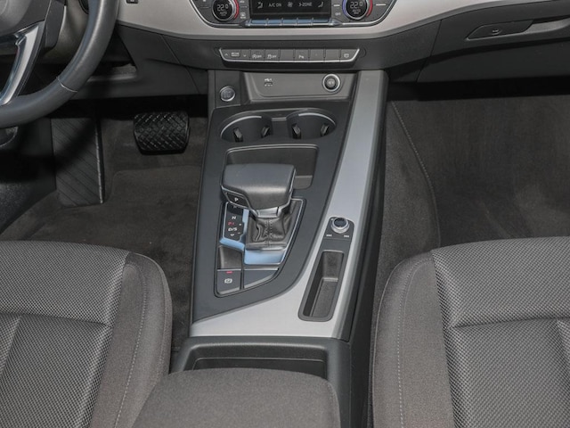 Audi A4 40 TFSI Avant S-Tronic