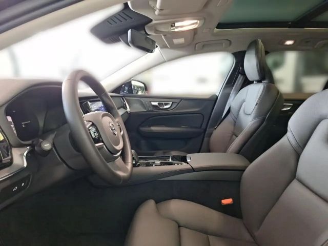 Volvo V60 AWD Dark Plus T6