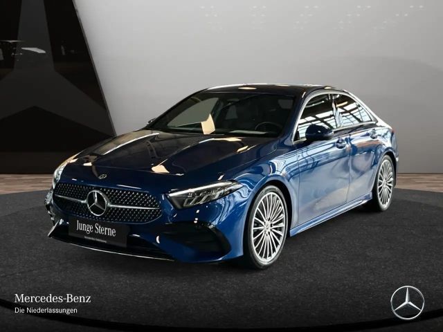 Mercedes-Benz A 220 4MATIC AMG Line