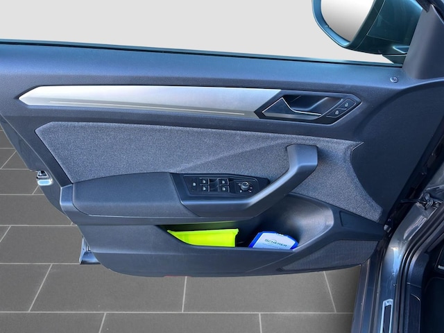 Volkswagen T-Roc 1.5 TSI DSG Move