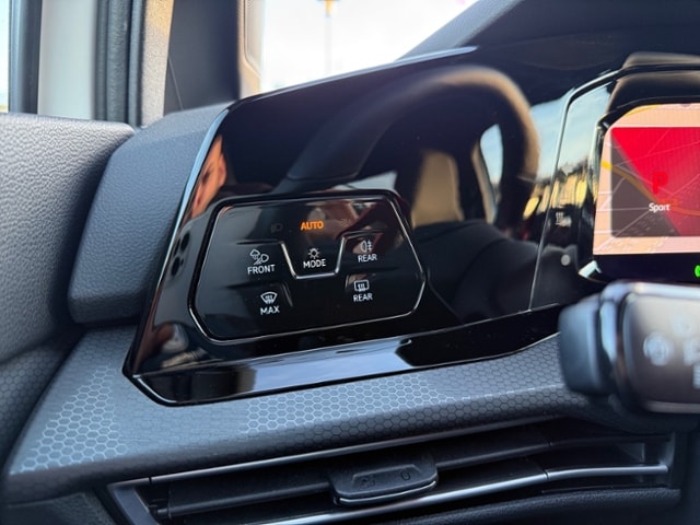 Volkswagen Golf 2.0 TSI DSG Golf VIII