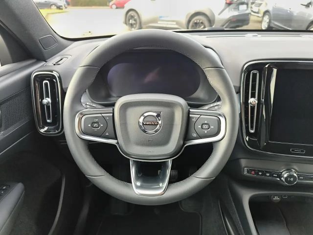 Volvo XC40 B3 Benzin ACC / BLIS / AHK