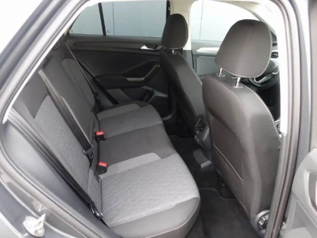 Volkswagen T-Roc 1.5 TSI DSG Move